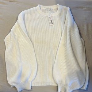 White puffy sleeve sweater